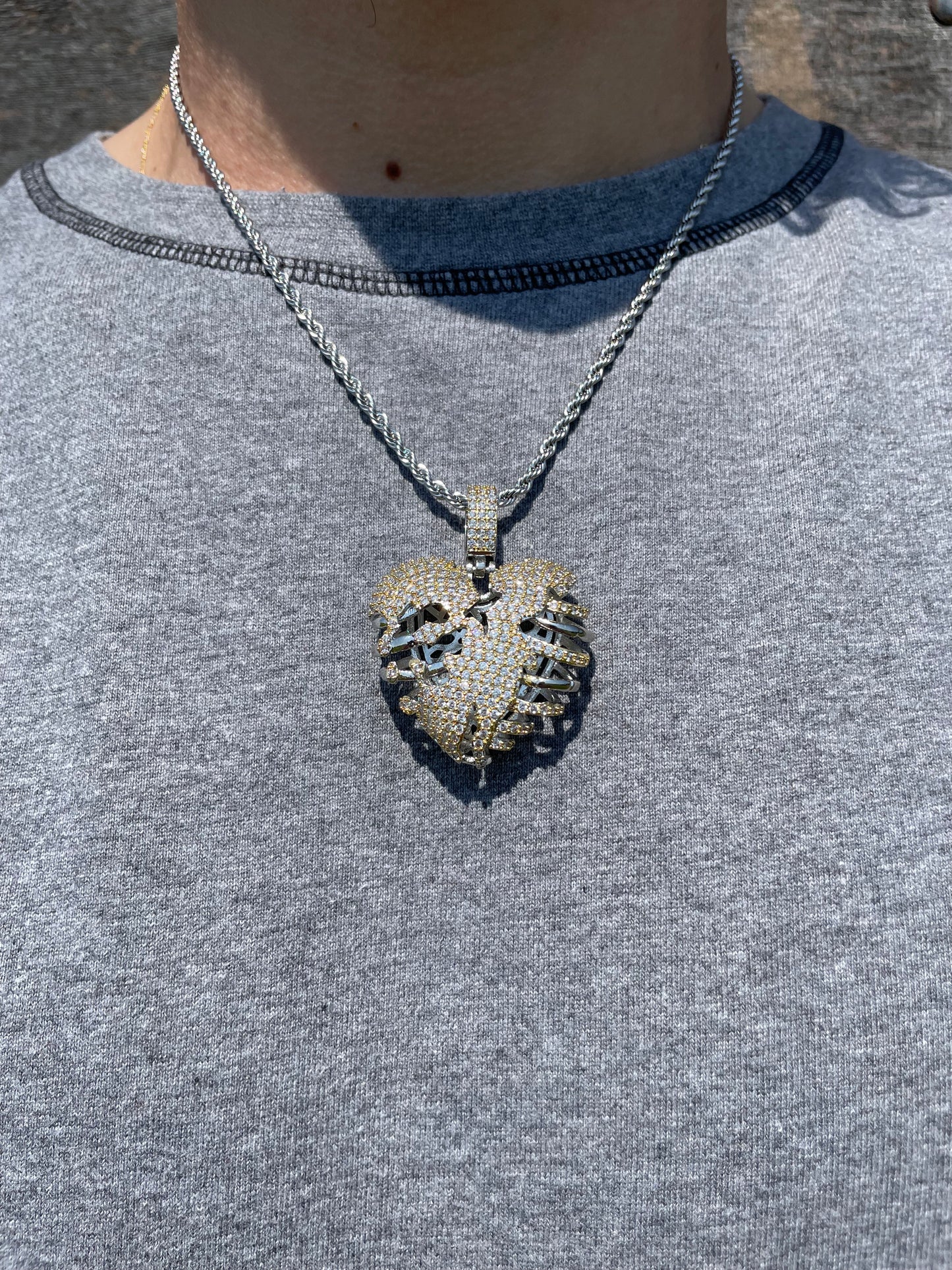 Skeleton Heart Pendant - Sixteenx Jewelry