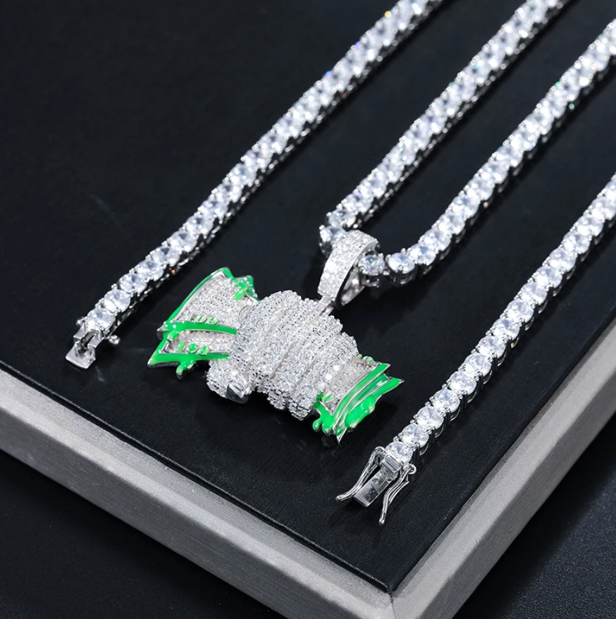 Moissanite Money Grab Pendant (Glow In The Dark)